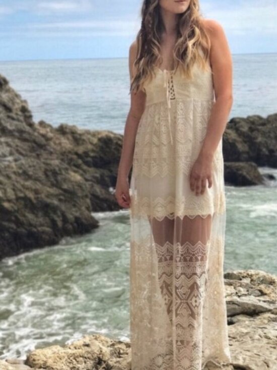 ILLA ILLA Dresses & Skirts - ILLA ILLA Cream Cotton Blend Spaghetti Strap Lace Boho Maxi Dress. Size S